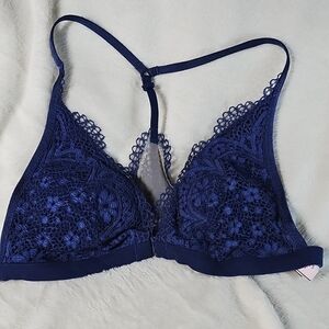 Body by Victoria’s Secret Bralette Navy Blue Lace Built in Padding Sz Small G19